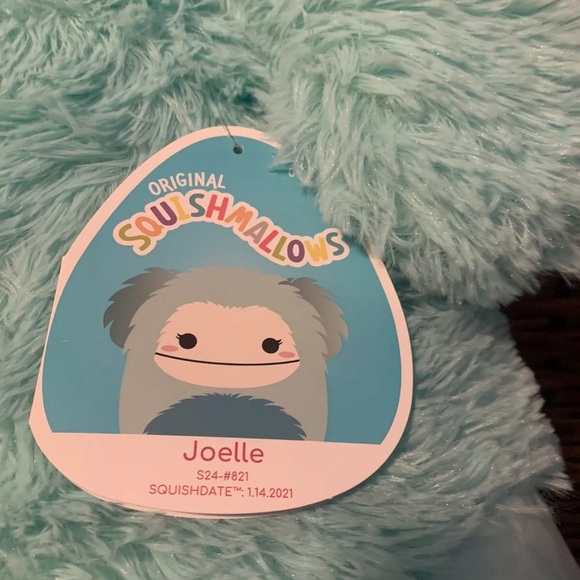 Giant Squishmallow Joelle 24” Blue Yeti Sasquatch Bigfoot NWT - Picture 3 of 4